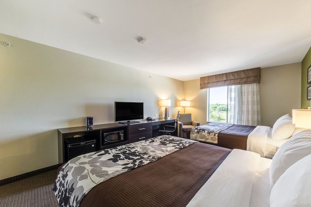 Standard Room, 2 Queen Beds, Non Smoking