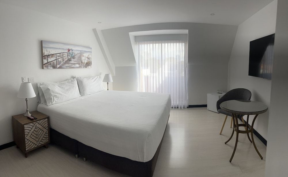 Suites 109 GH Usaquén Deluxe Suite 13