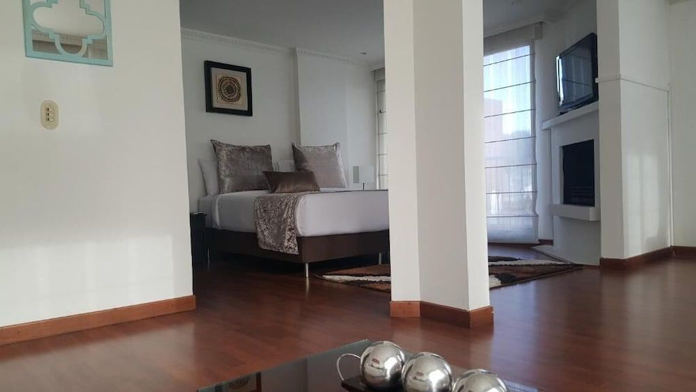 Suites 109 GH Usaquén Deluxe Suite 8