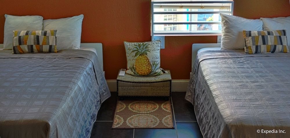 undefined Beds n' Drinks Hostel 4