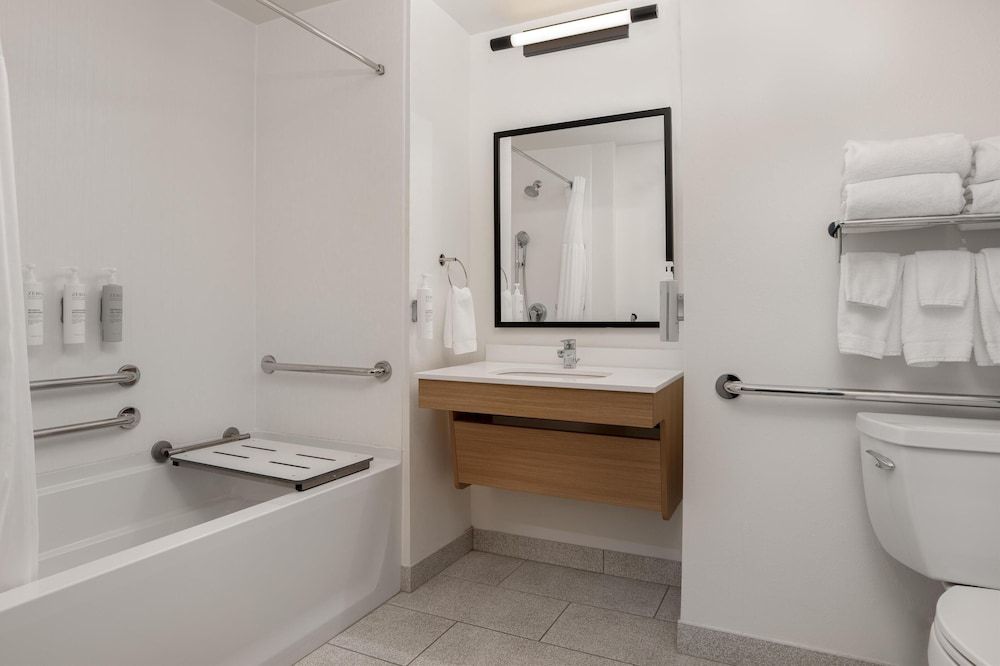 Spark by Hilton Rahway Suite, 2 Queen Beds, Accessible, Bathtub (Mobility) 4