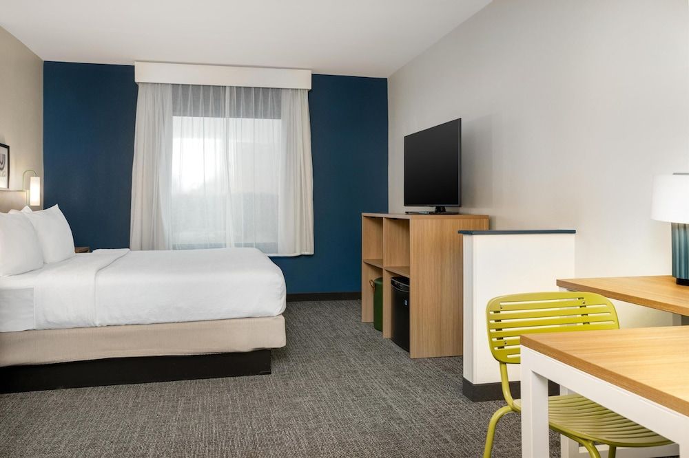 Suite, 1 King Bed