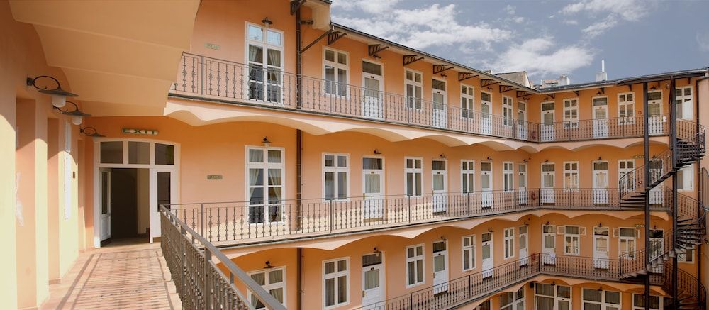 undefined Hotel Ariston & Ariston Patio 6