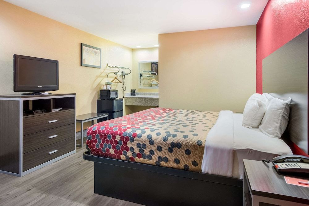 Room, 1 King Bed, Accessible, Non Smoking