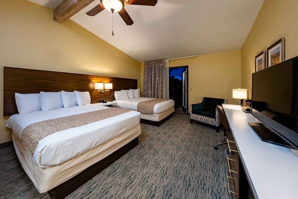 Deluxe Room, 2 Queen Beds