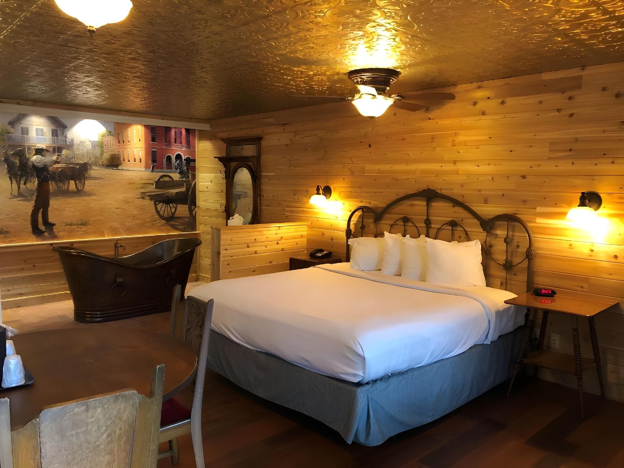 1 King Bed, Nonsmoking,