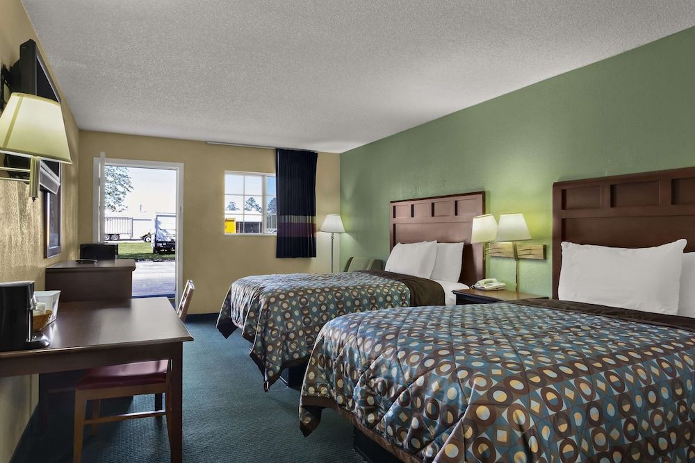 Americas Best Value Inn Edenton Room, 2 Double Beds, Non Smoking 3