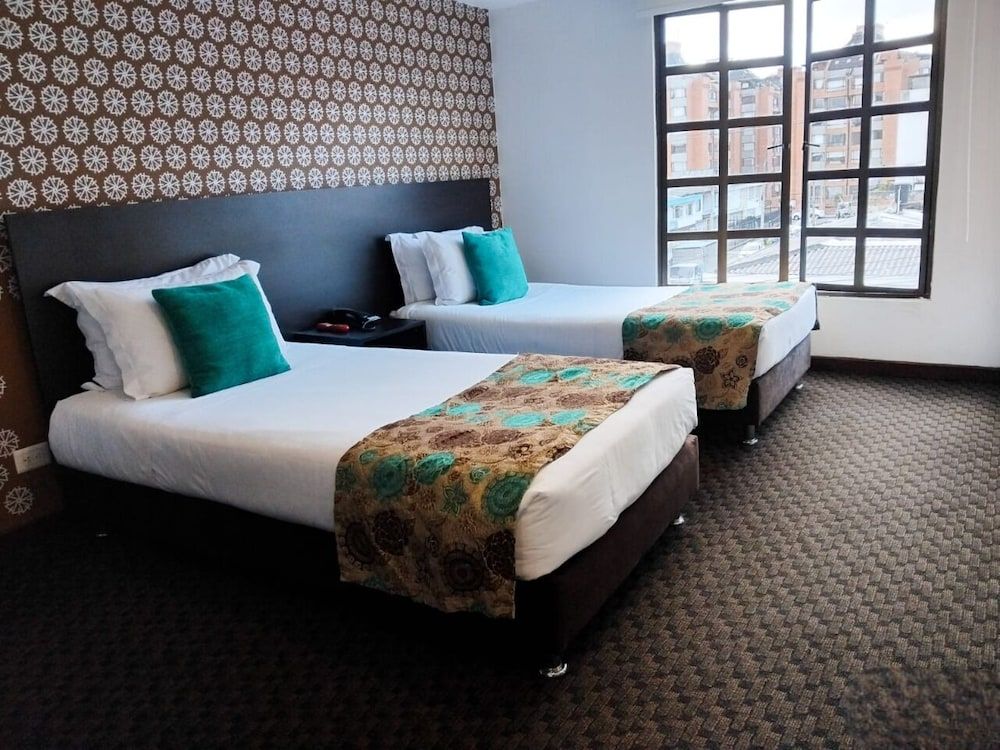 undefined Hotel Castellana 95 2