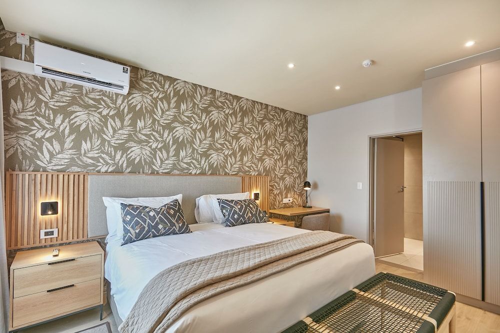 Cresta Mahalapye Superior Deluxe Suite 2