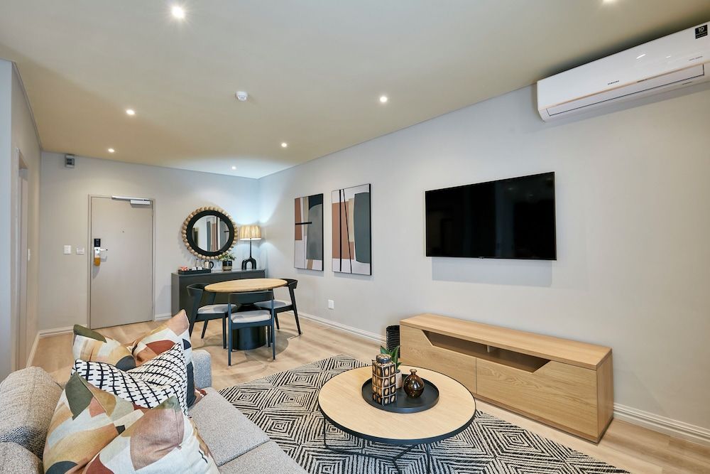 Cresta Mahalapye Superior Deluxe Suite 11