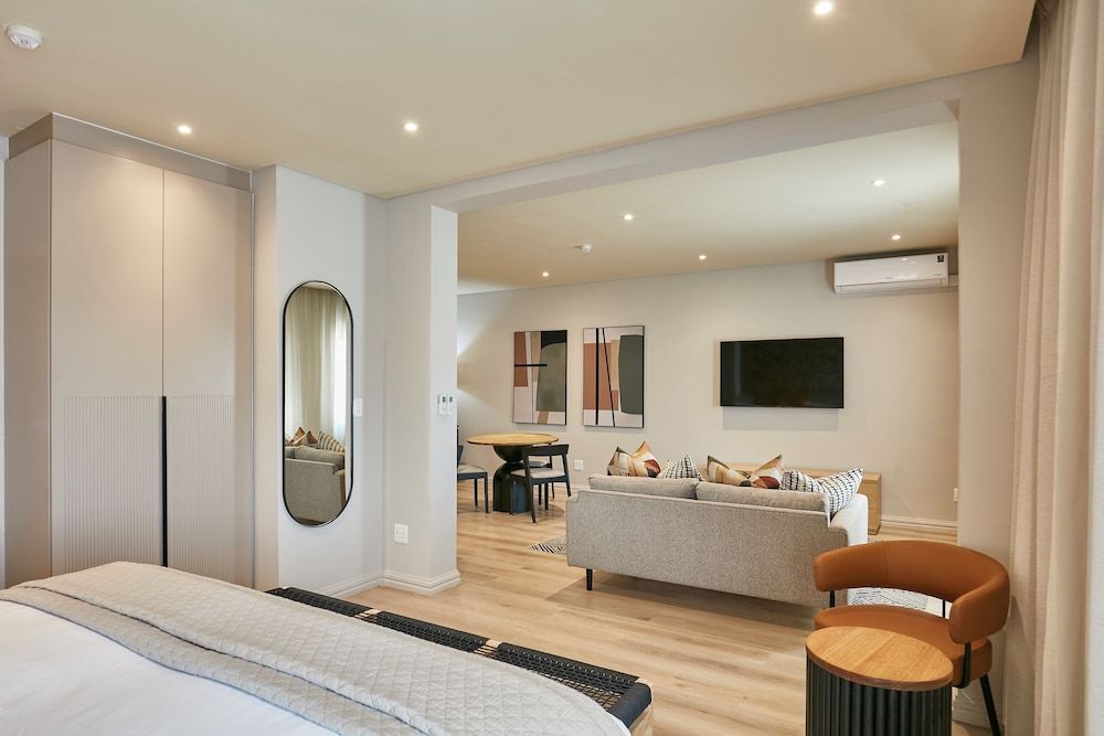 Cresta Mahalapye Superior Deluxe Suite 3