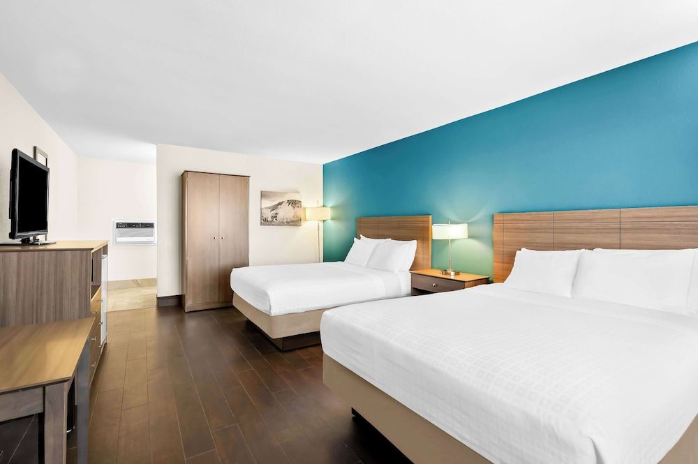 Best Western Paradise Inn Of Nephi Standard Room, 2 Queen Beds, Non Smoking, Refrigerator & Microwave (Pet Friendly)