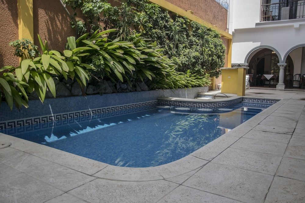 undefined Hotel Colonial 8