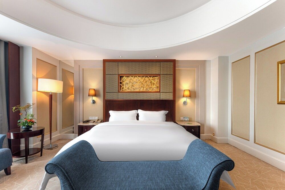Sunny Suite
