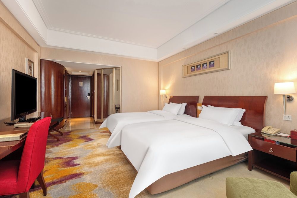 Plaza Hotel Yuyao Superior Twin 4