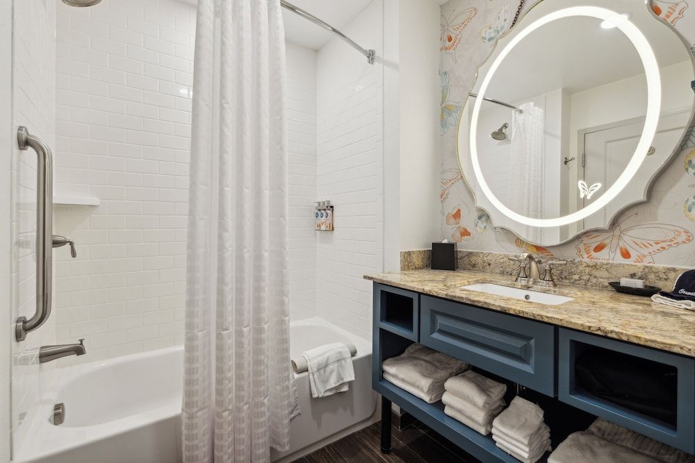 Dollywood's DreamMore Resort DMR Premiere King 6