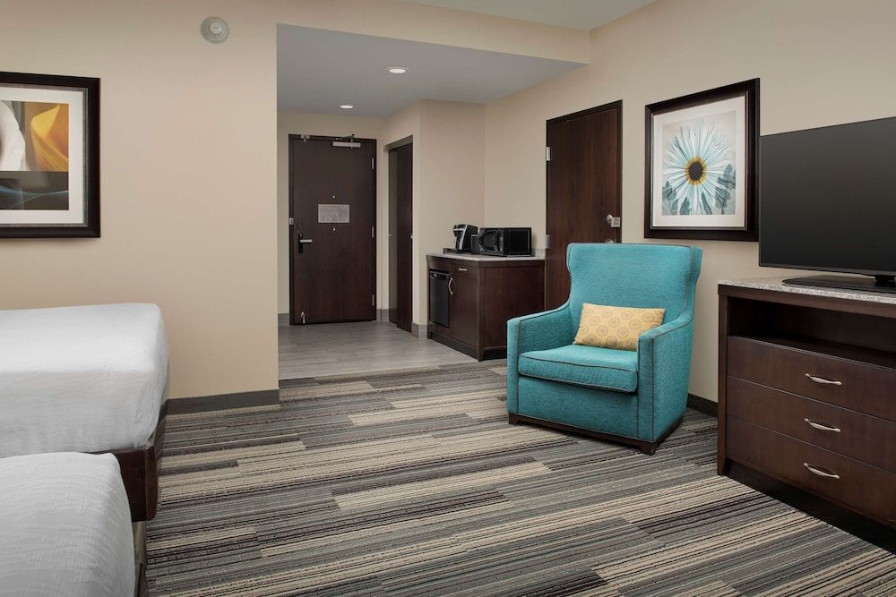 Room, 2 Queen Beds, Accessible, Bathtub (Mobility)