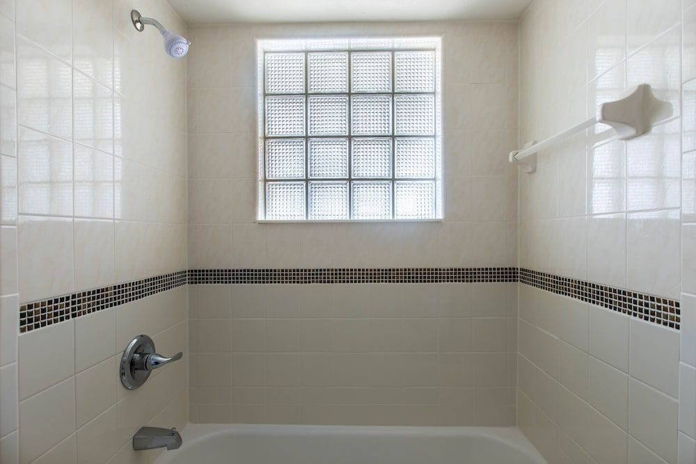 Sea Shells Beach Club Apartment, 2 Bedrooms, Partial Ocean View 6