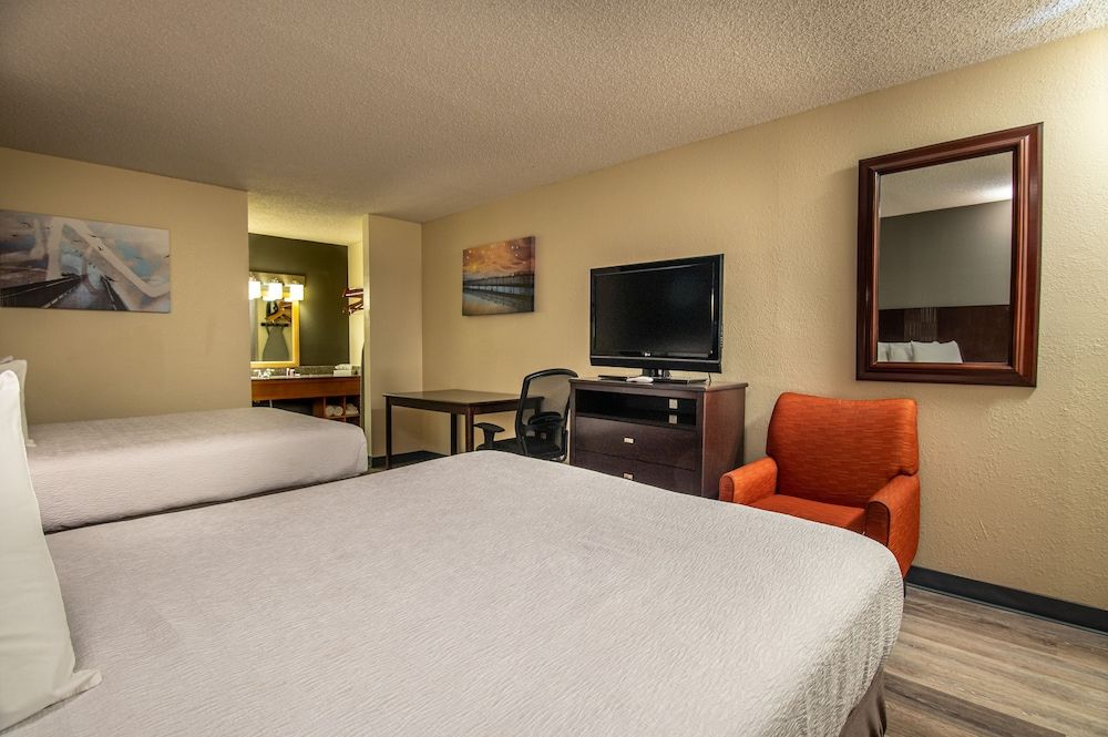 Lake View Inn Standard Room, 2 Queen Beds, Non Smoking