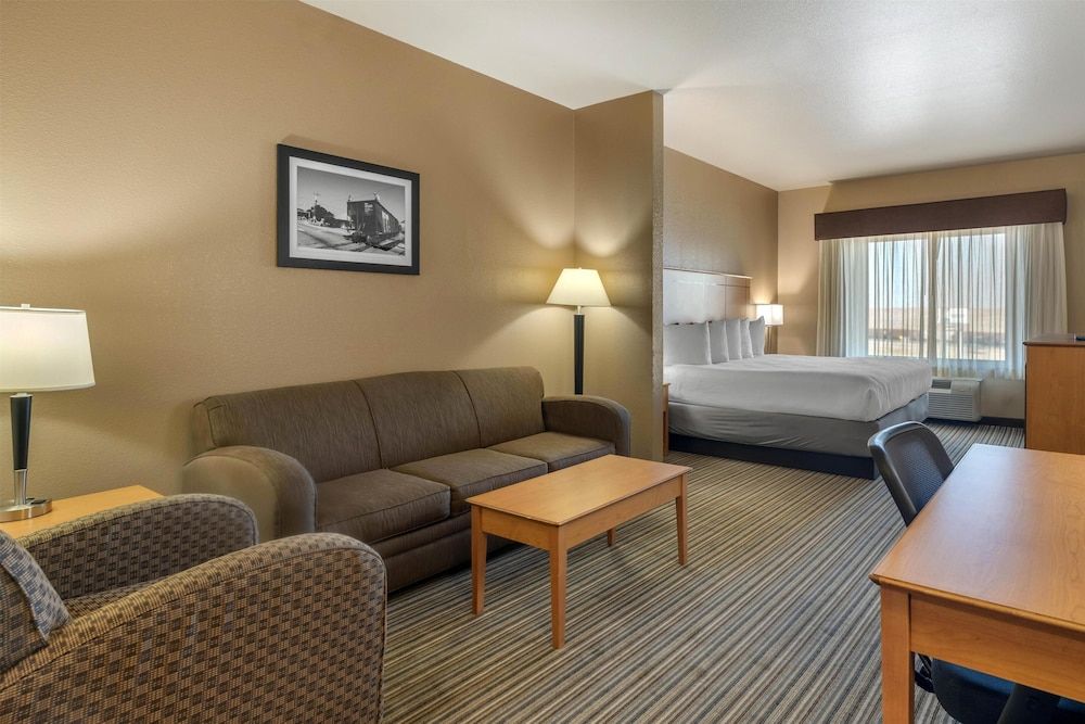 Best Western Shelby Inn & Suites Suite, 1 King Bed, Non Smoking, Refrigerator & Microwave (with Sofabed)