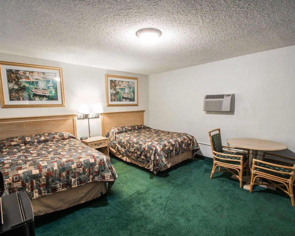 Rodeway Inn Fort Pierce US Highway 1 Standard Room, 2 Double Beds, Non Smoking 2
