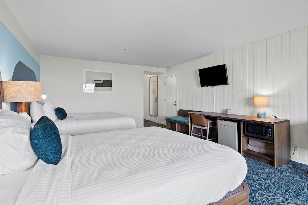 Room - 2 Queen, Ocean View