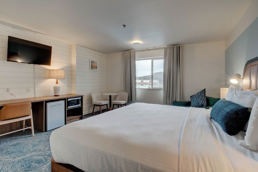 King Room, Hill View, Hillside