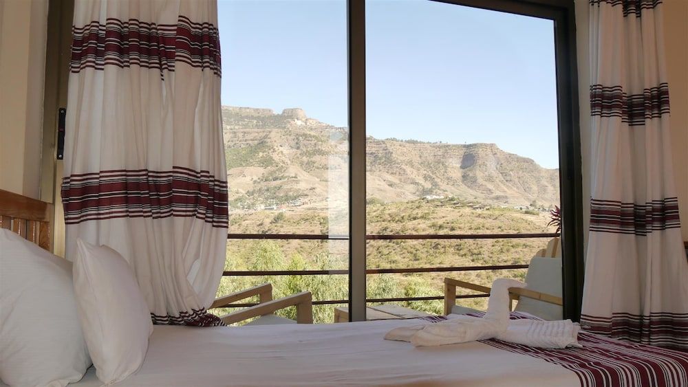 Sora Lodge Lalibela Standard Single Room, Balcony, Mountain View 6