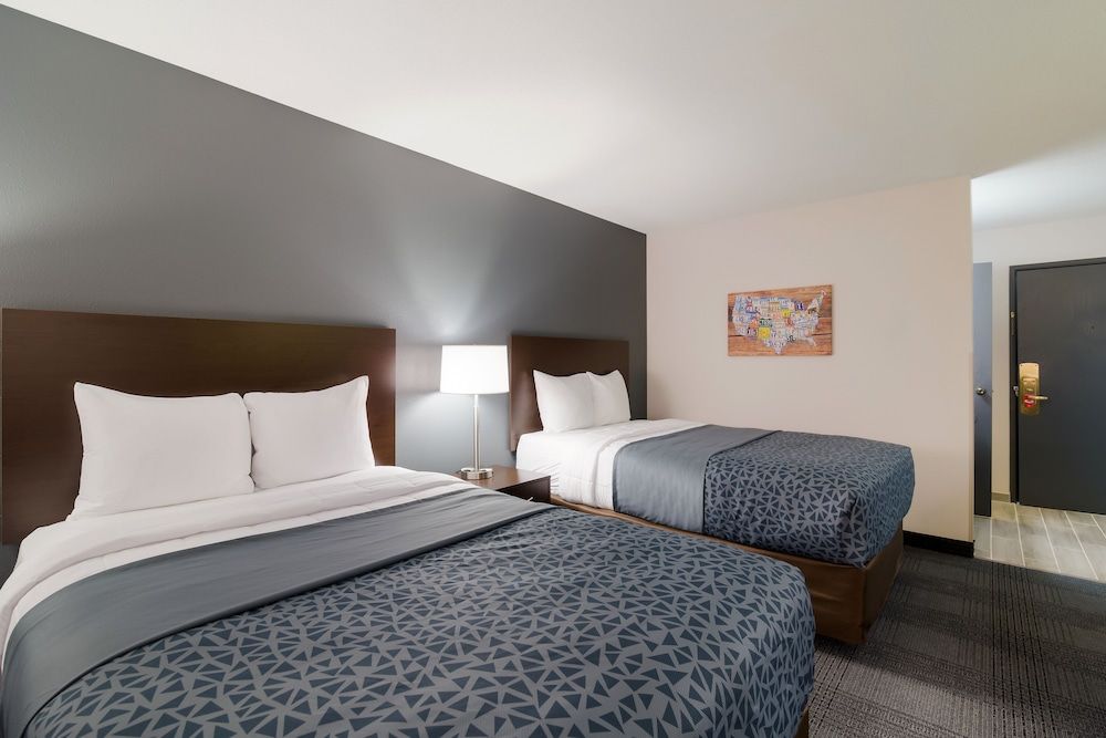 Econo Lodge Williston Standard Room, 2 Double Beds, Non Smoking 2