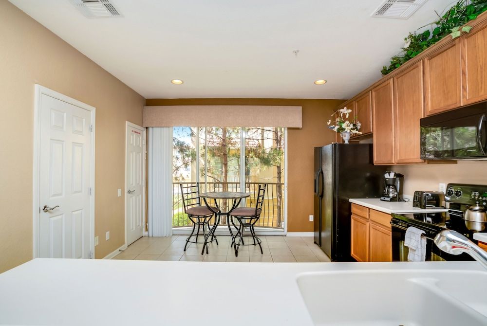 Vista Cay Commons by OVH360 Condo, 3 Bedrooms, 2 Bathrooms 4