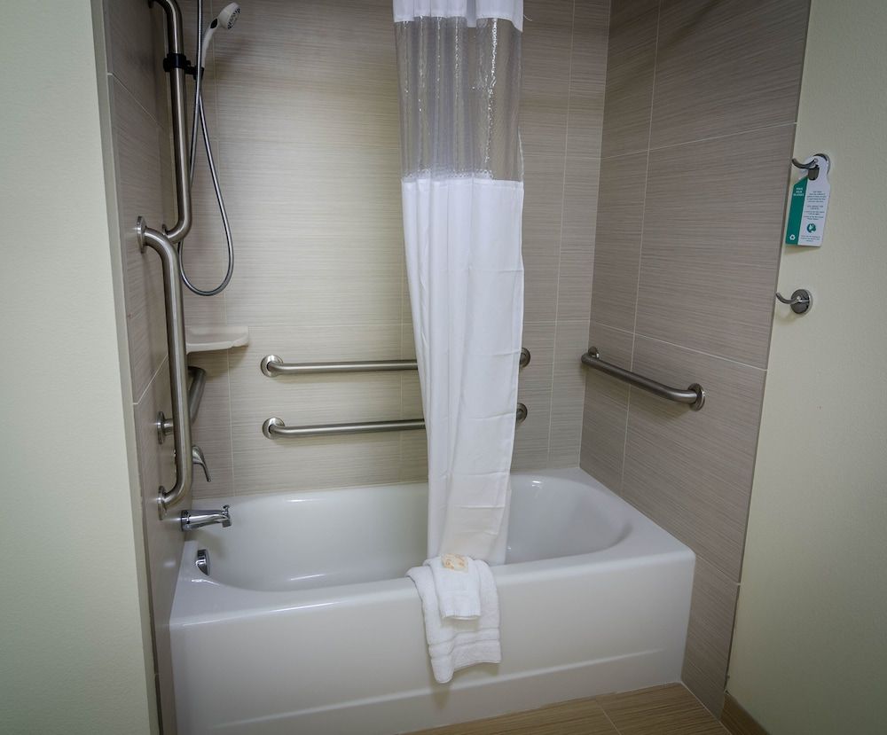 Room, 2 Queen Beds, Accessible, Non Smoking (Mobility Accessible)