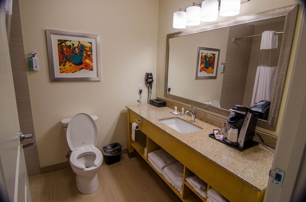 Deluxe Room, 1 Queen Bed, Non Smoking