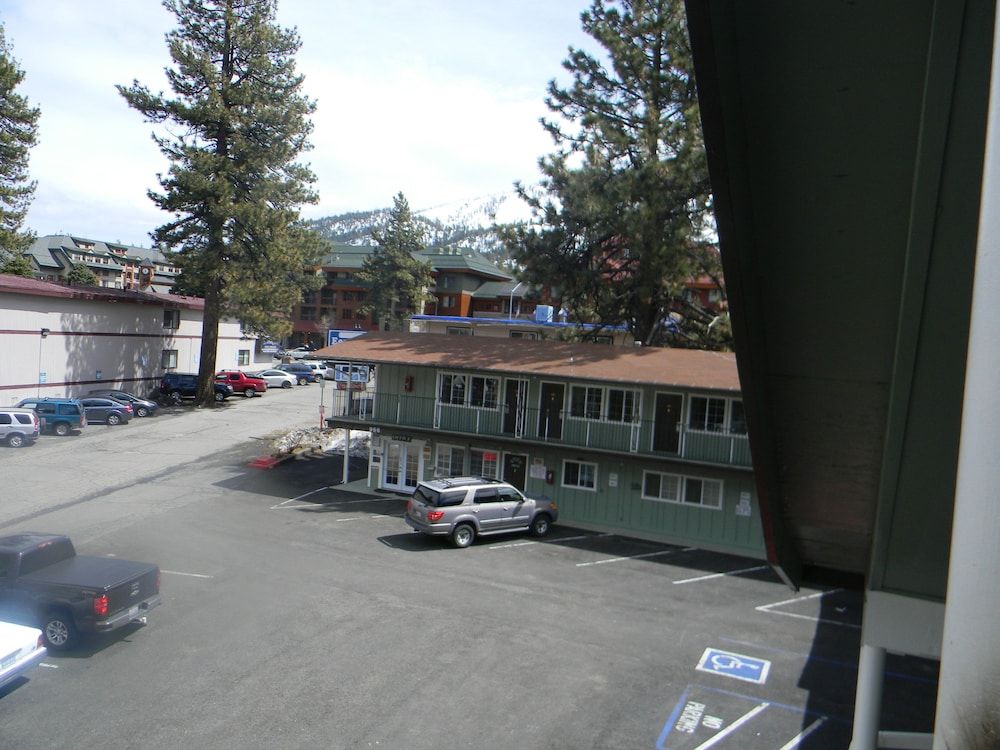 undefined Budget INN At The Heavenly Gondola 6