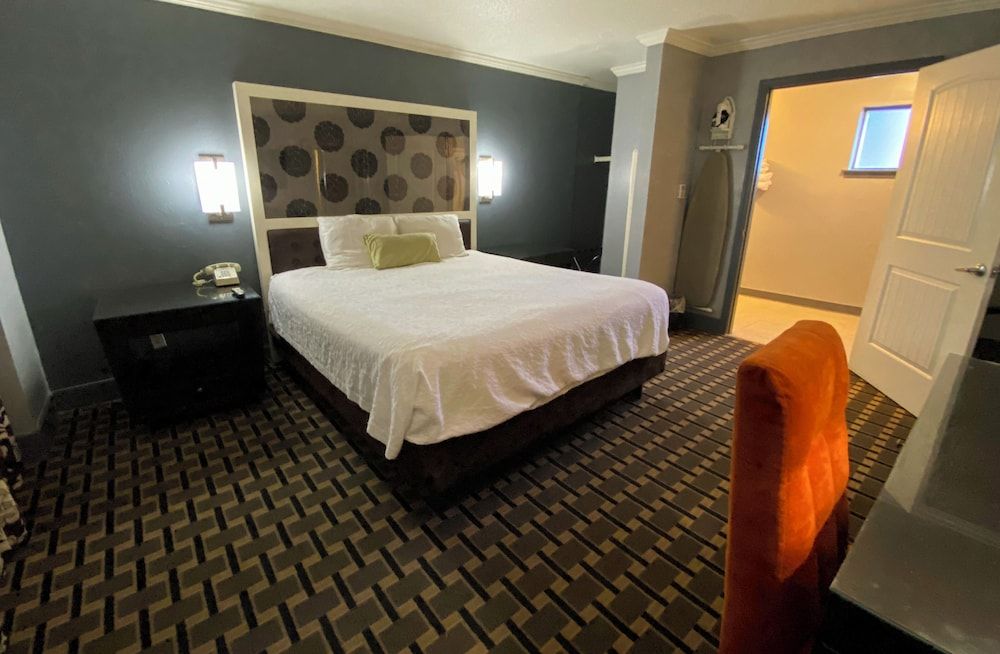 undefined Budget INN At The Heavenly Gondola 2