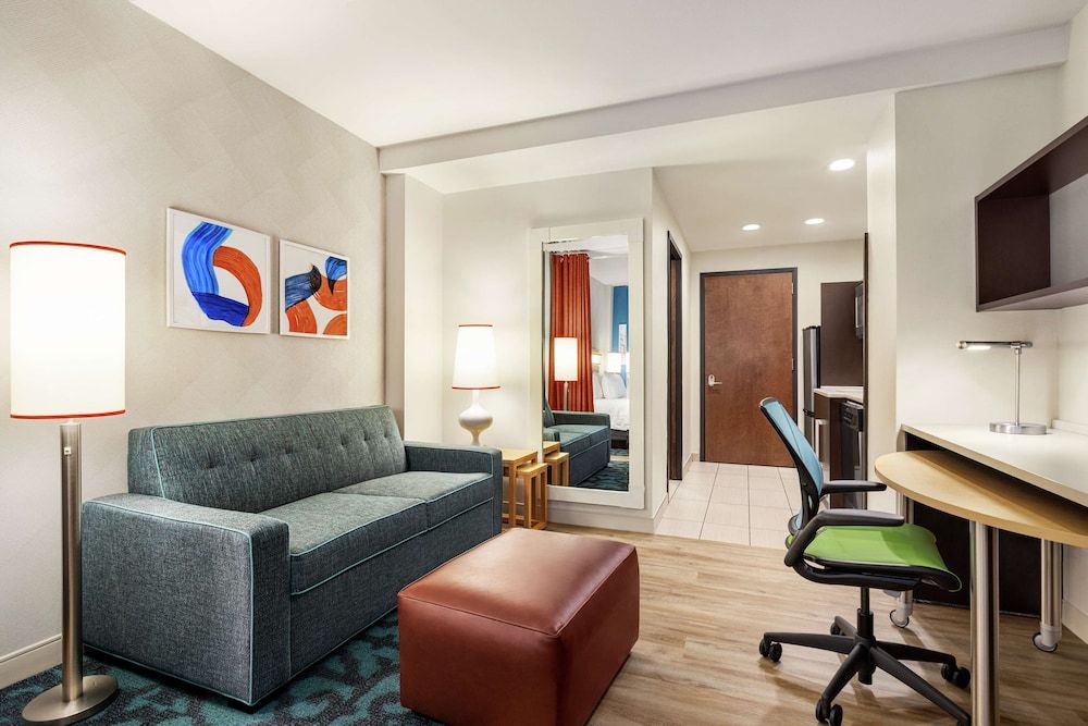 undefined Home2 Suites by Hilton NY Long Island City/Manhattan View 2