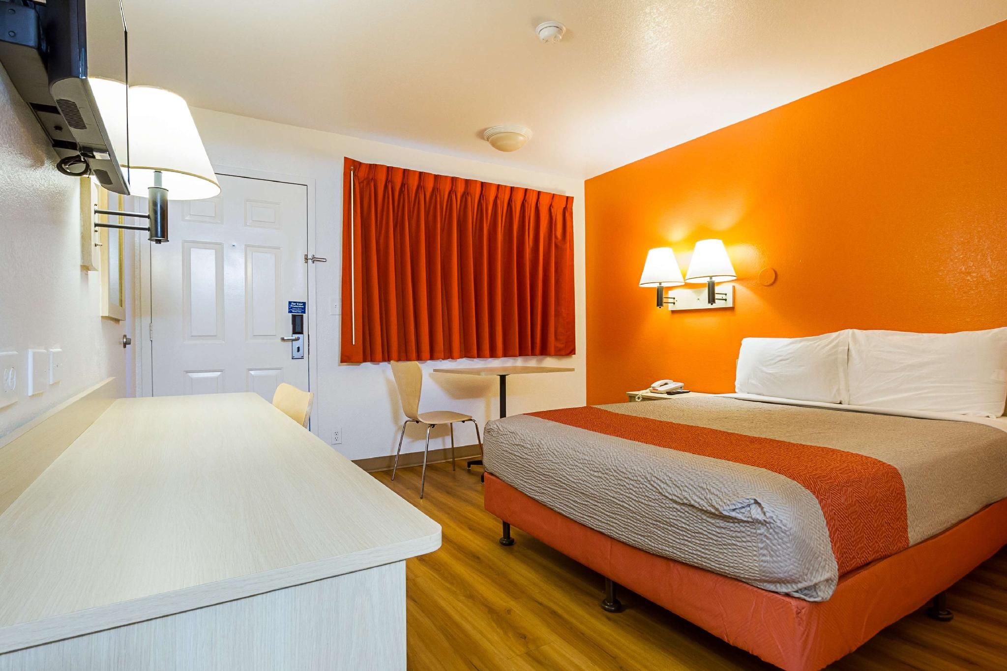 1 Queen Bed  Mini Fridge