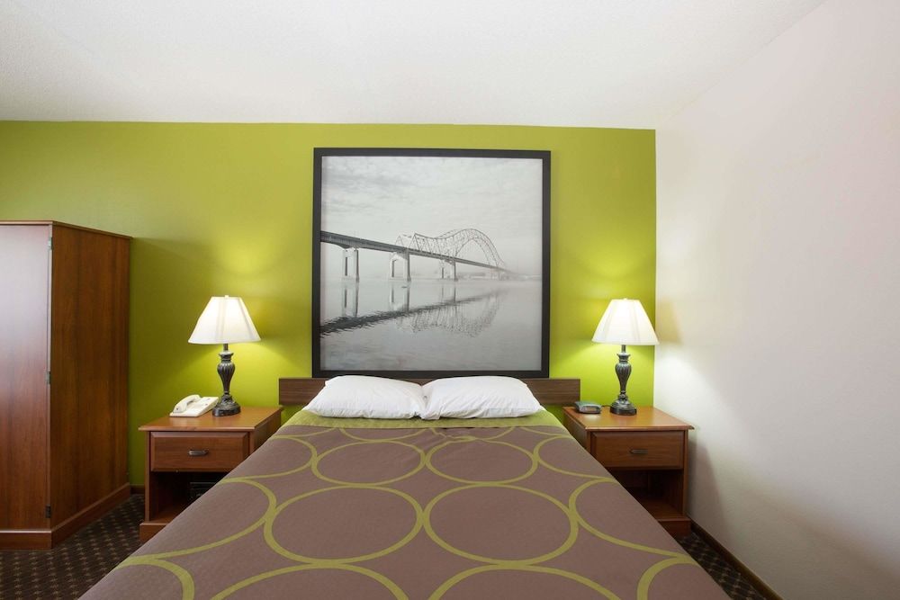 Super 8 by Wyndham Williams Room, 1 Queen Bed, Non Smoking