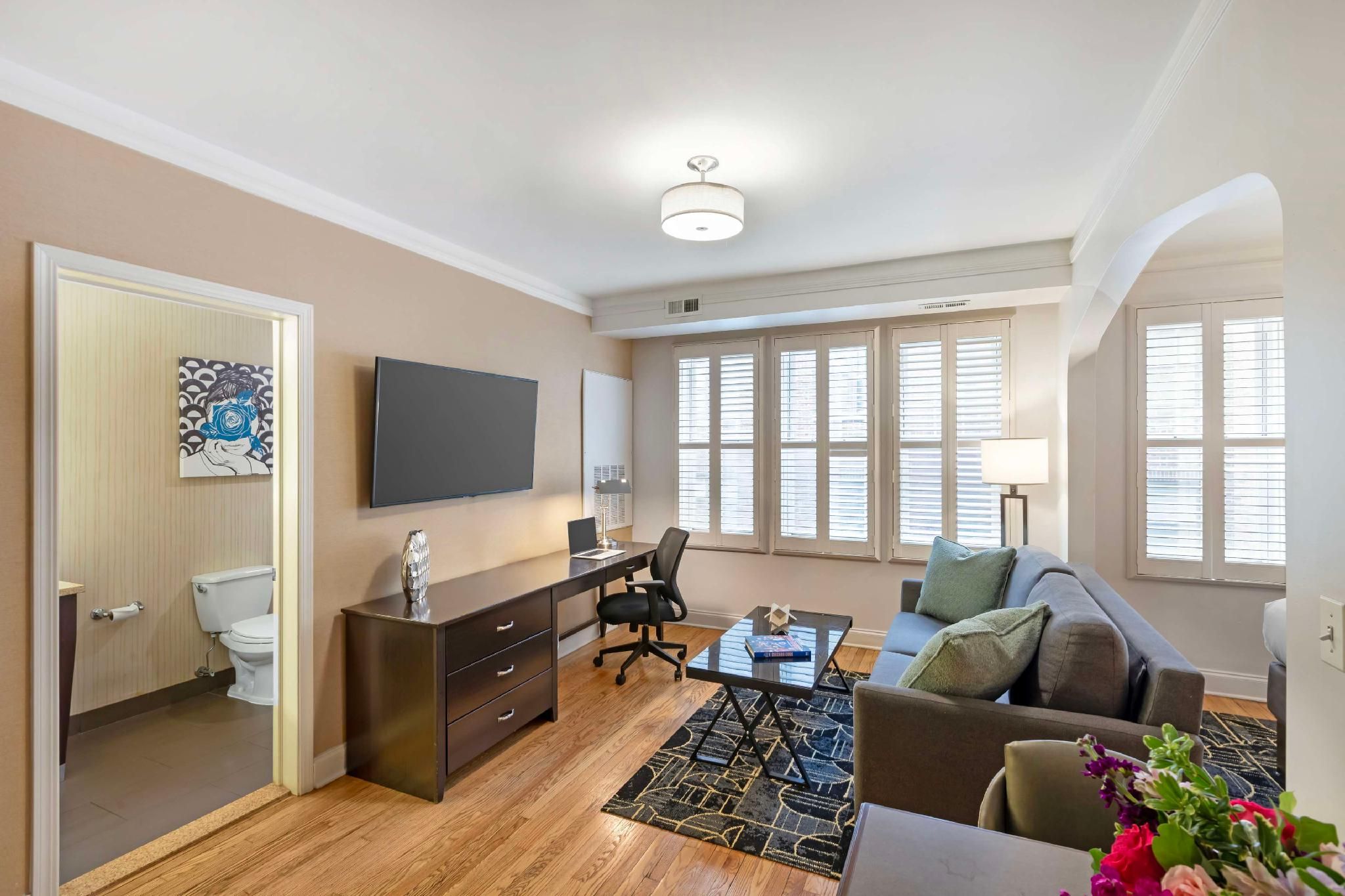 undefined Best Western Plus Hawthorne Terrace Hotel 3