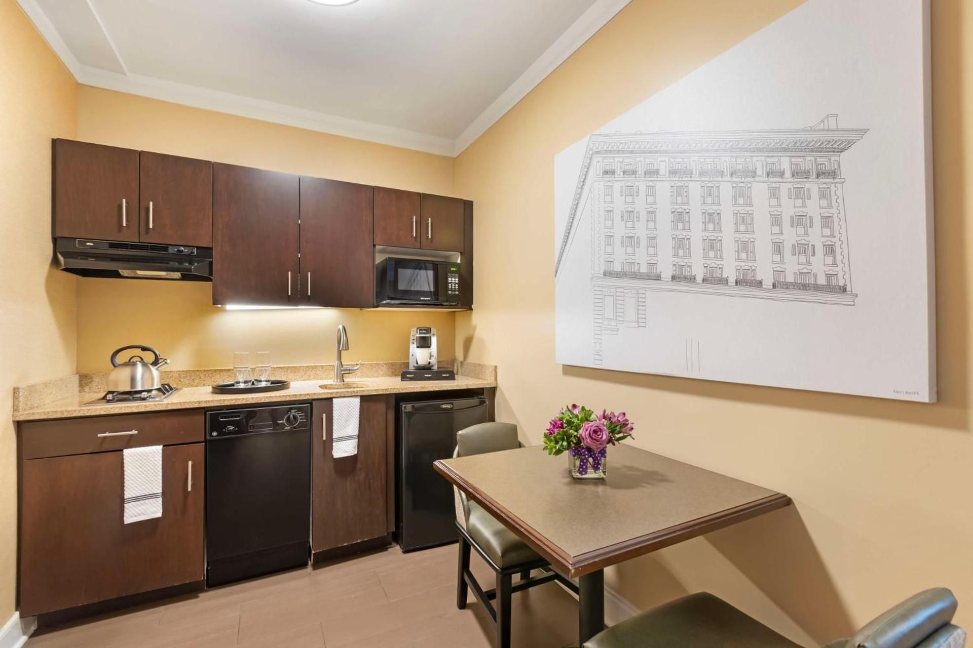undefined Best Western Plus Hawthorne Terrace Hotel 5