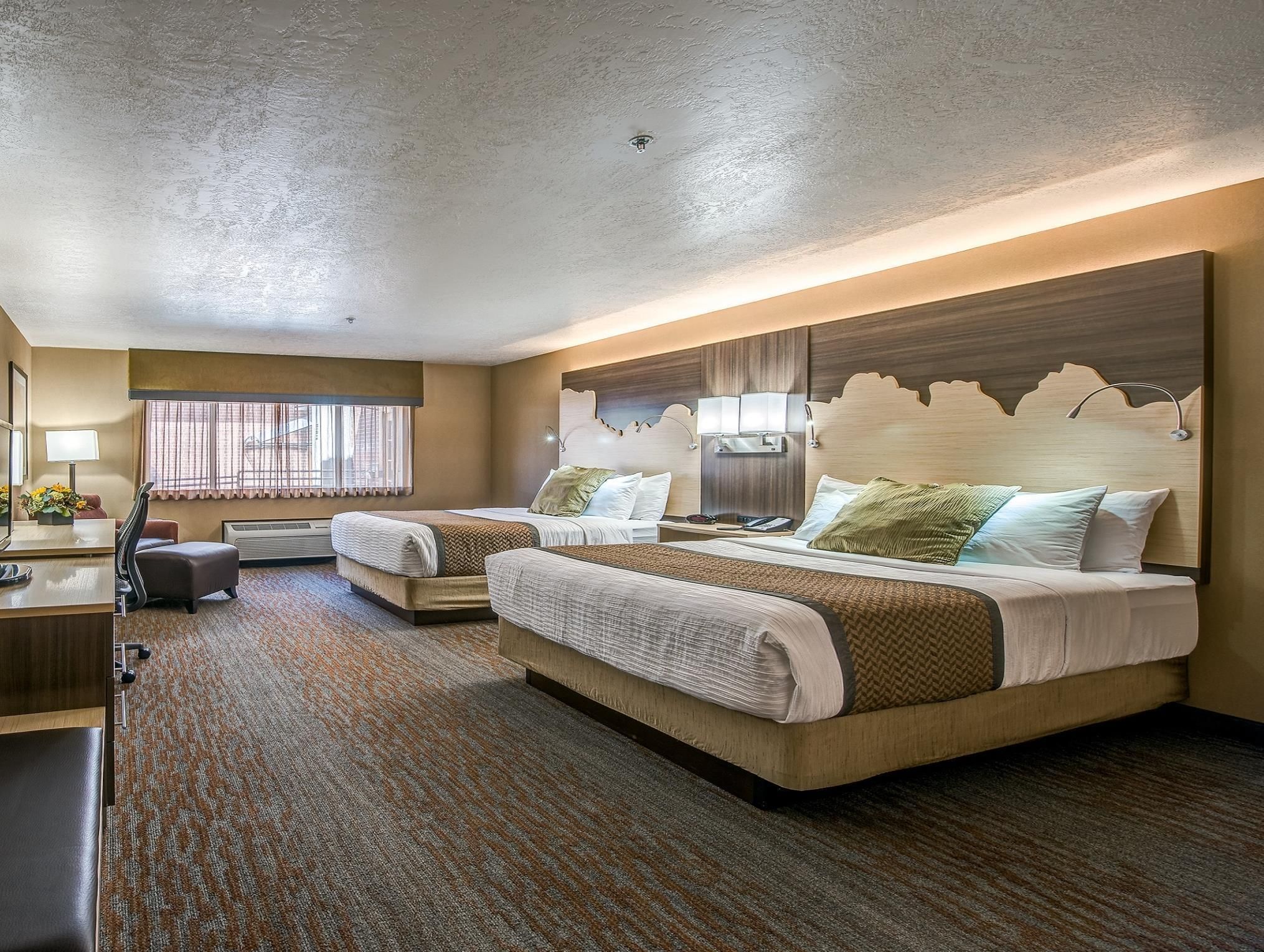 Accessibility - 2 Queen, Bathtub, Nonsmoking