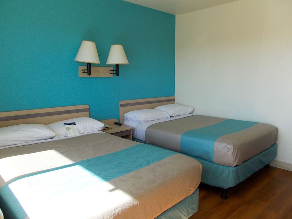 Deluxe Room, 2 Double Beds, Smoking, Refrigerator & Microwave