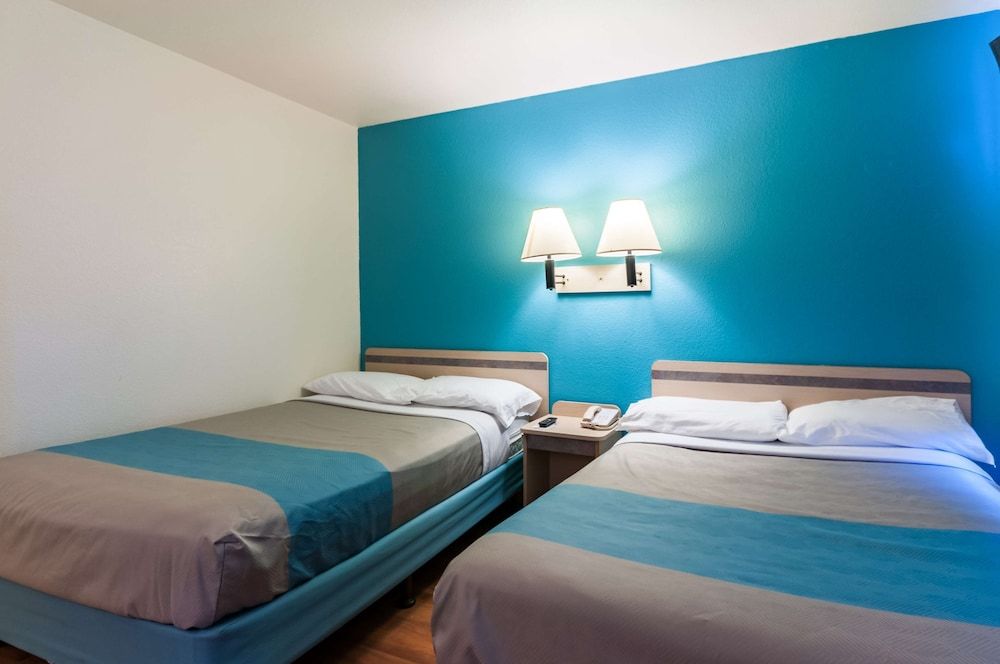 Standard Room, 2 Double Beds, Non Smoking