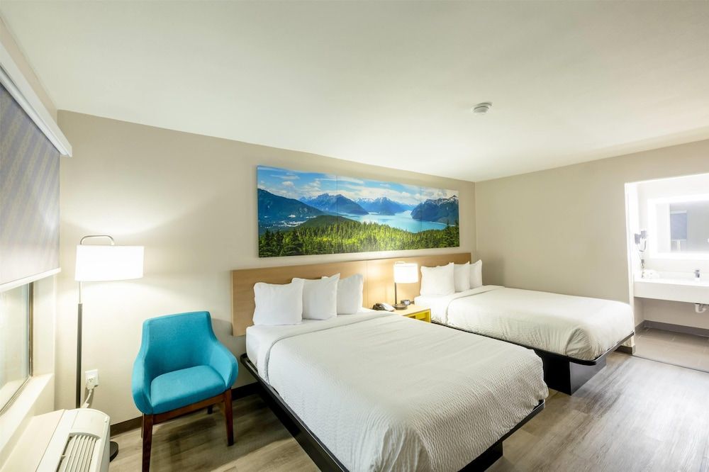 Days Inn & Suites by Wyndham Bossier City/Casino Area 2 Double Beds, Non-Smoking