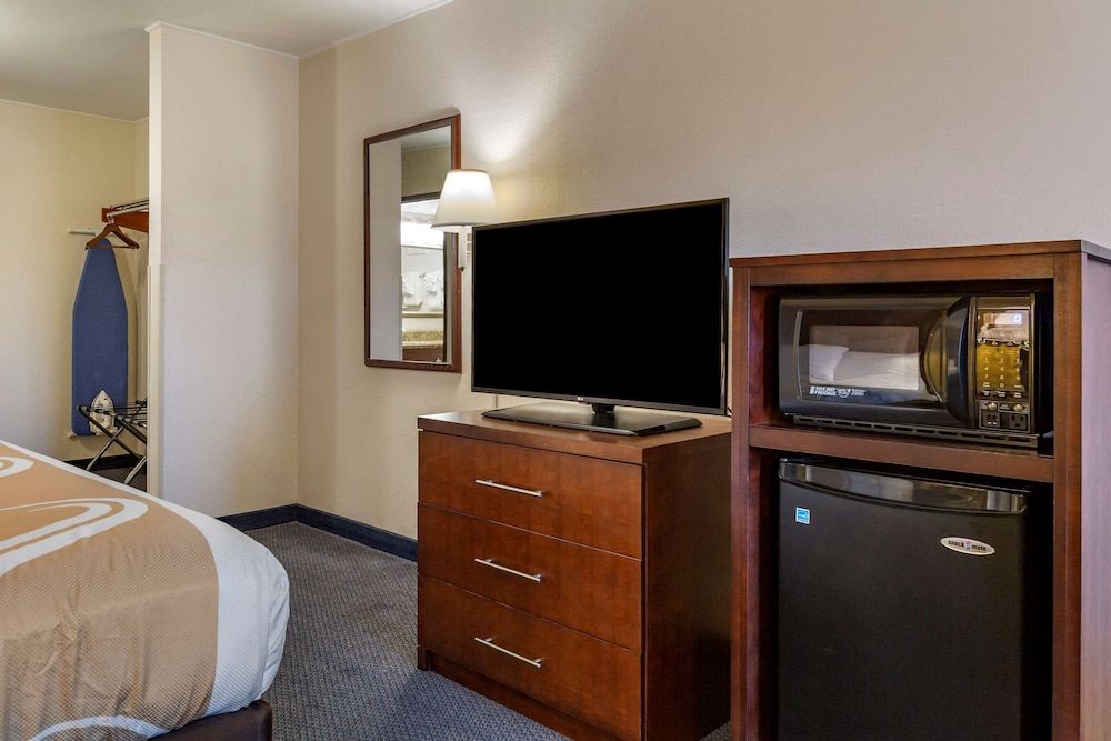 Room, 1 Queen Bed, Non Smoking