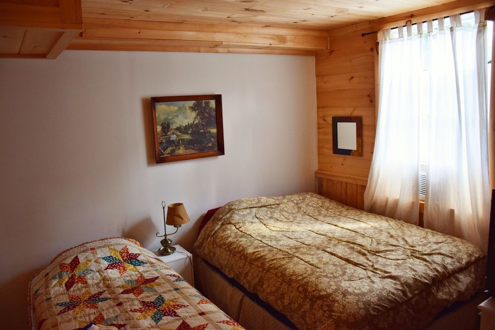 Standard Room (2 Doubles, 1 Single Bed)