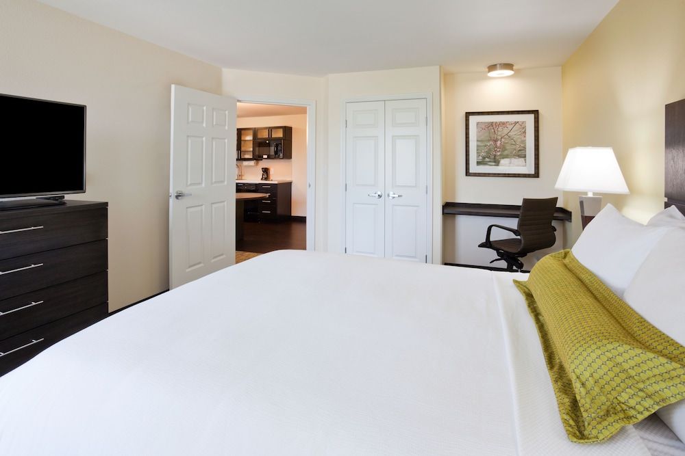 Suite, 1 Bedroom, Accessible (Communications Accessible)