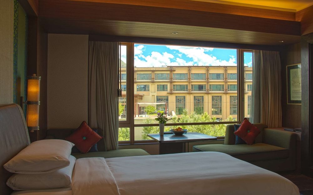 Shangri-La Lhasa Deluxe Twin Room 2