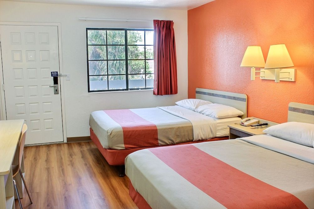 Deluxe Room, 2 Queen Beds, Non Smoking, Refrigerator & Microwave