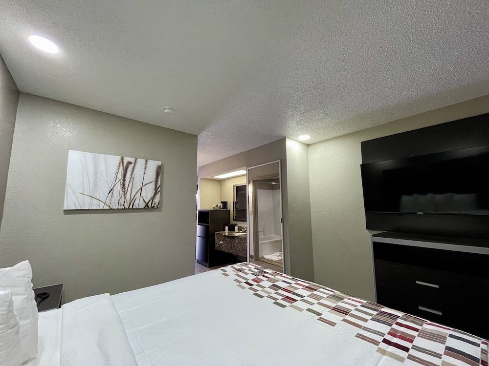 Suite, 1 King Bed, Non Smoking