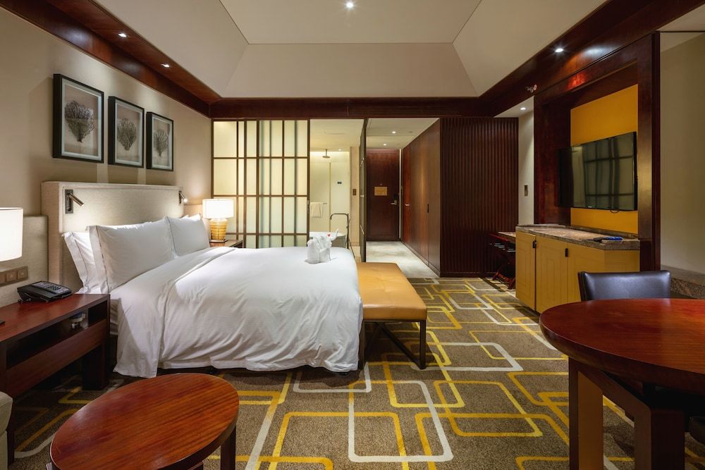 Hilton Qingdao Golden Beach Room, 1 King Bed